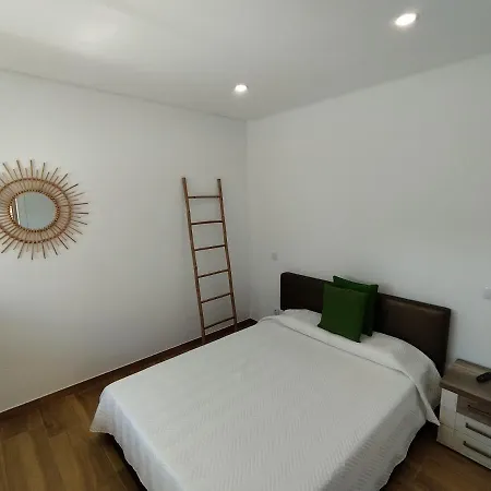 Apartamento T2 - Pescadores Frente Mar - Casas & Papeis *